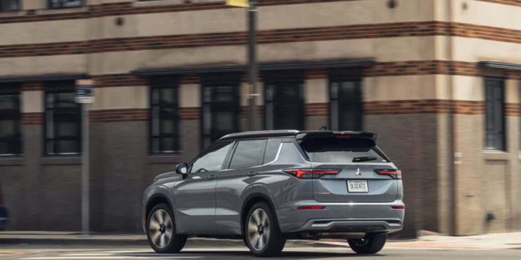 mitsubishi-outlander2
